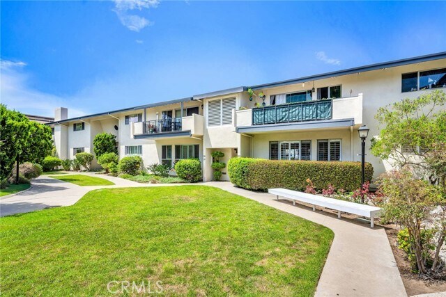 Building Photo - 3205 Merrill Dr