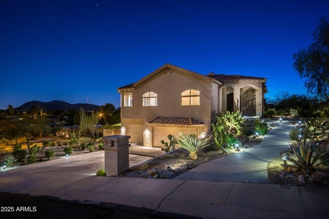 Building Photo - 908 E Waltann Ln