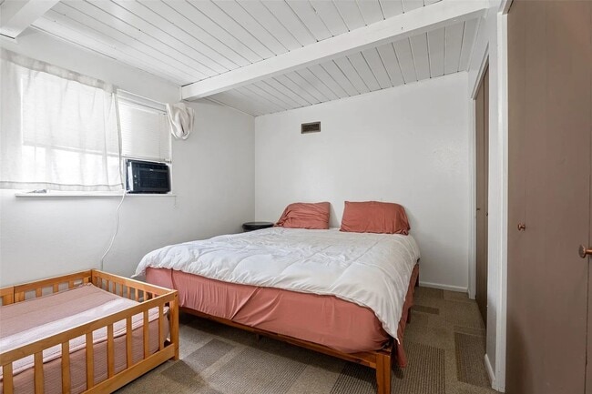 Foto del edificio - 3220 Clark St