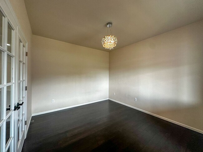 Building Photo - The perfect home in the Overlook at Cherry...
