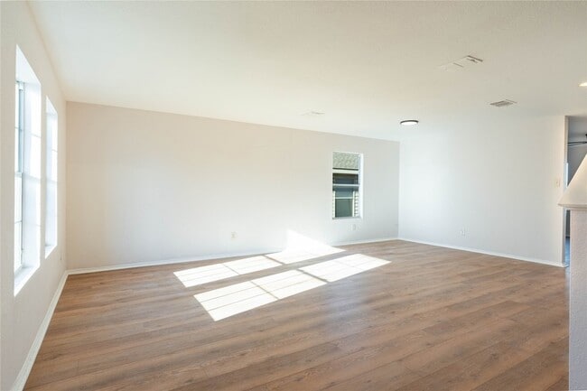 Foto del edificio - 14108 Silkwood Dr