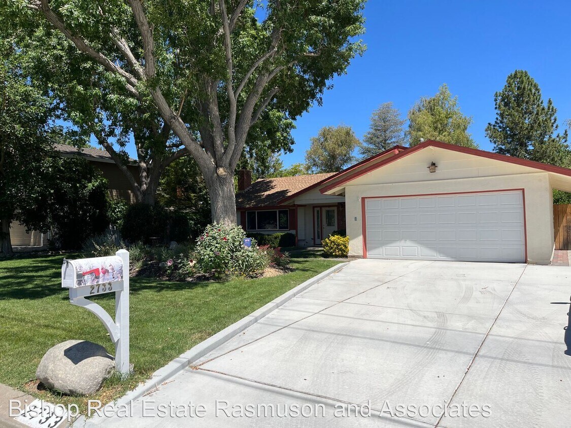 3 br, 2 bath House 2733 Underwood Ln House Rental in CA