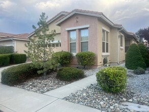 Building Photo - 1439 Medolla Dr