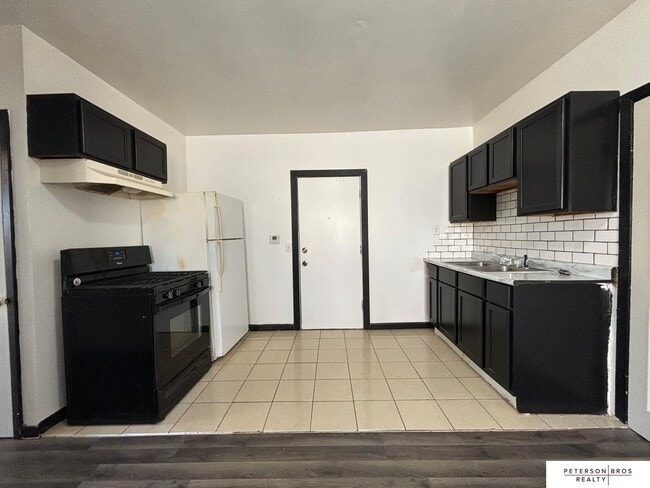 Building Photo - 4740 N 38th St