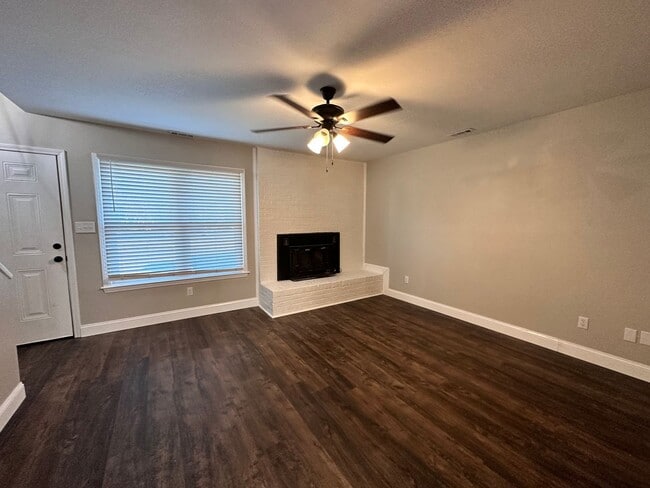 Building Photo - Exclusively Offered by Muse Realty, LLC.