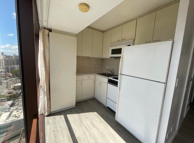 Foto del edificio - 1750 Kalakaua Ave