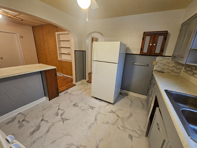 Foto del edificio - 1046 W 1st St