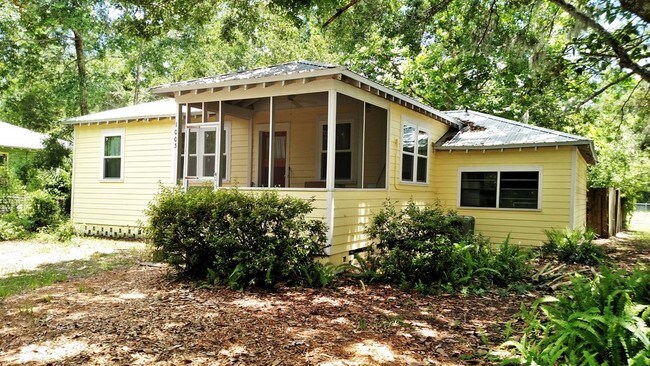 Foto del edificio - 1005 NE 7 Pl