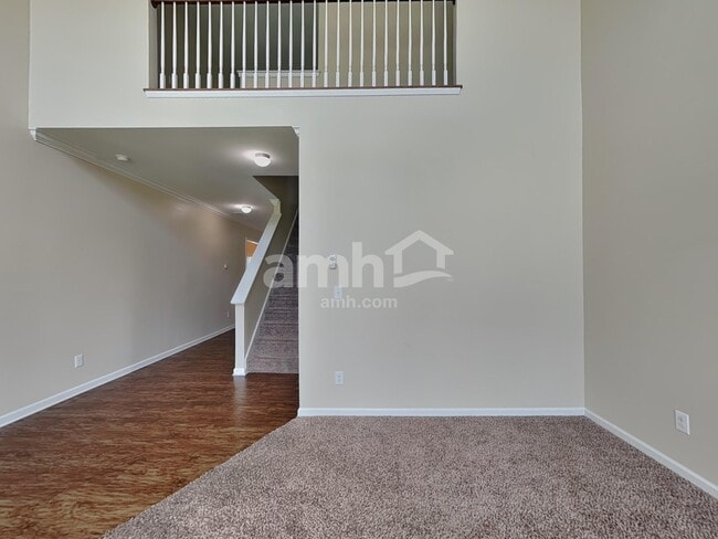 Building Photo - 3225 Saddlebrook Dr