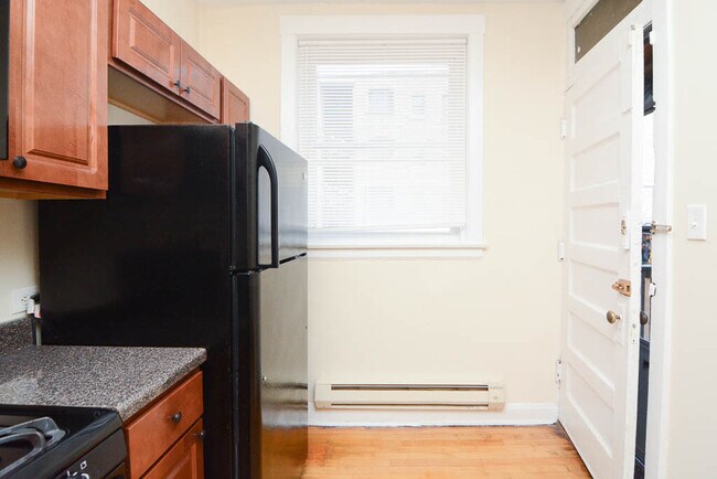Foto del edificio - 4425 N Wolcott Ave