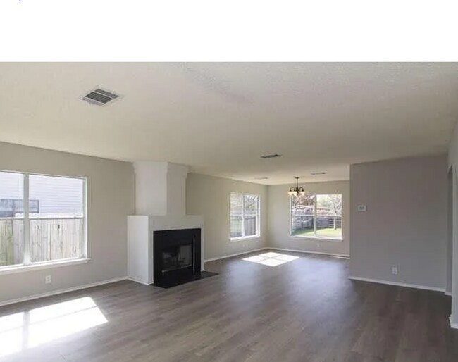 Foto del edificio - 12912 Latchwood Ln