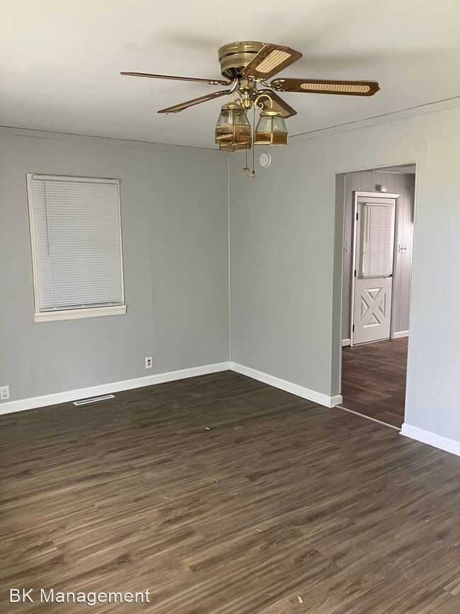 Building Photo - 2 br, 1 bath House - 1201 East Fusion Road