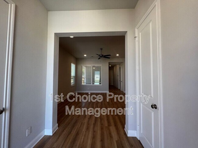 Foto del edificio - 6681 Overlook Dr