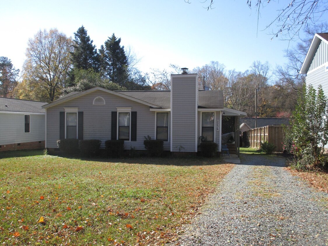 Foto principal - 2236 Laburnum Ave