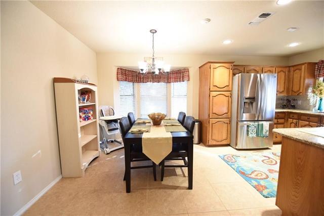 Foto del edificio - 3405 Primrose Ln