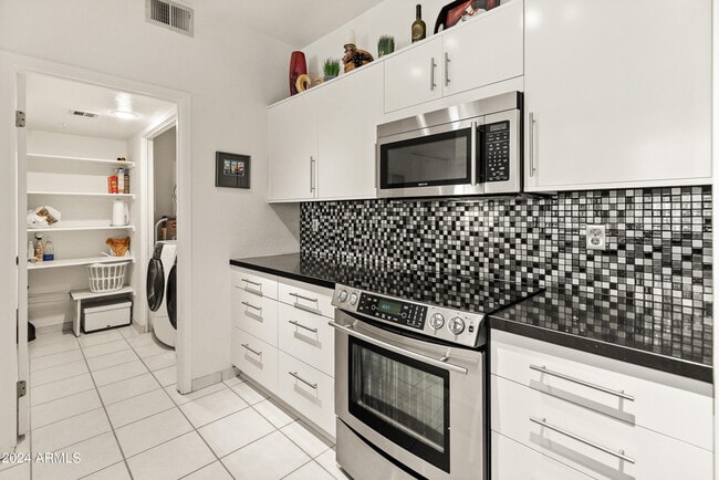 Foto del edificio - 11333 N 92nd St