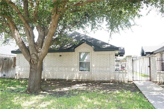 Building Photo - 1609 Nassau St