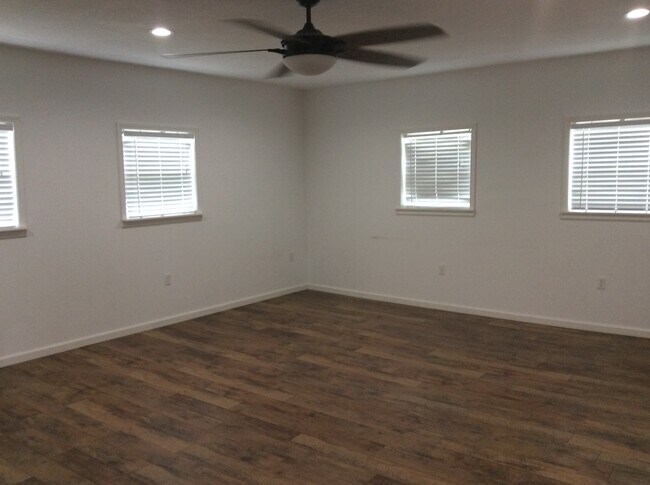 Building Photo - 253 TN-28