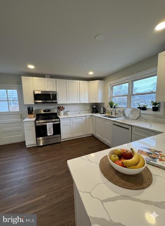 Foto del edificio - 121 Jasper Pl