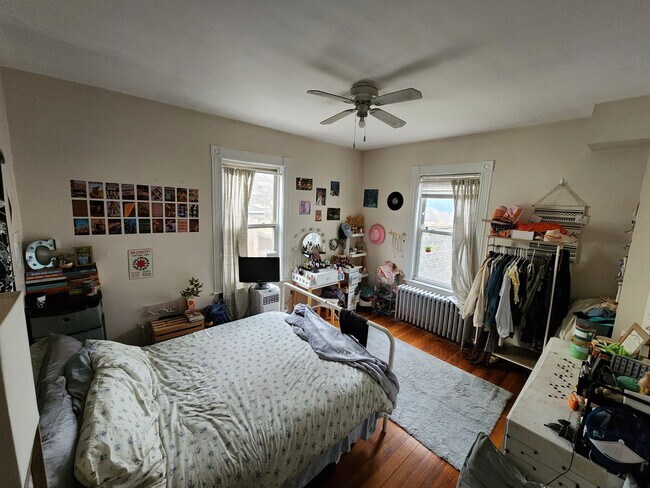 Foto del edificio - 134 Brooks St