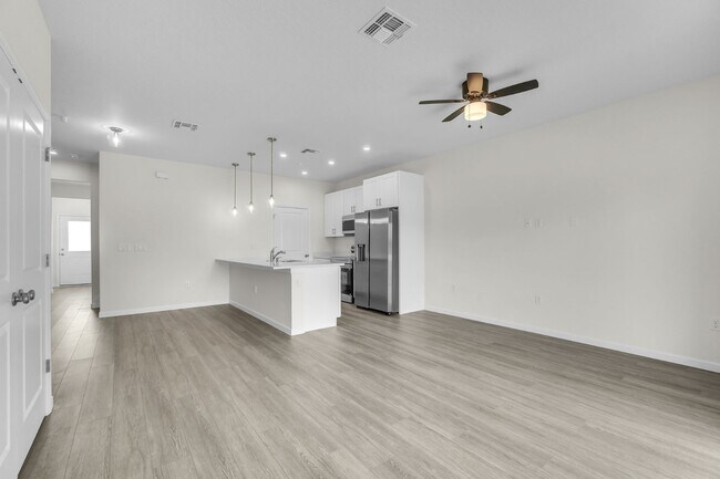 Building Photo - 2549 Slim Haywood Ave