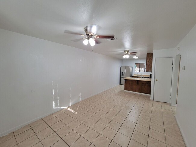 Foto del edificio - 2 Bedroom, 1 bath Apartment for Rent in Brawley