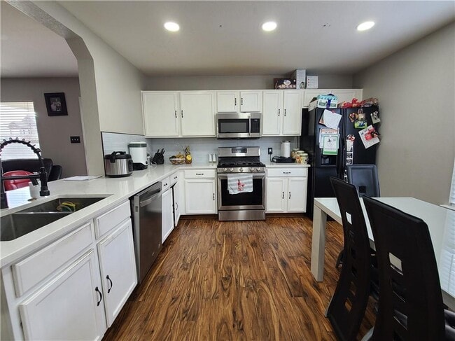 Building Photo - 13012 Date Palm Trail