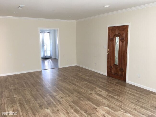 Building Photo - 1 br, 1 bath House - 1204 E Maple St