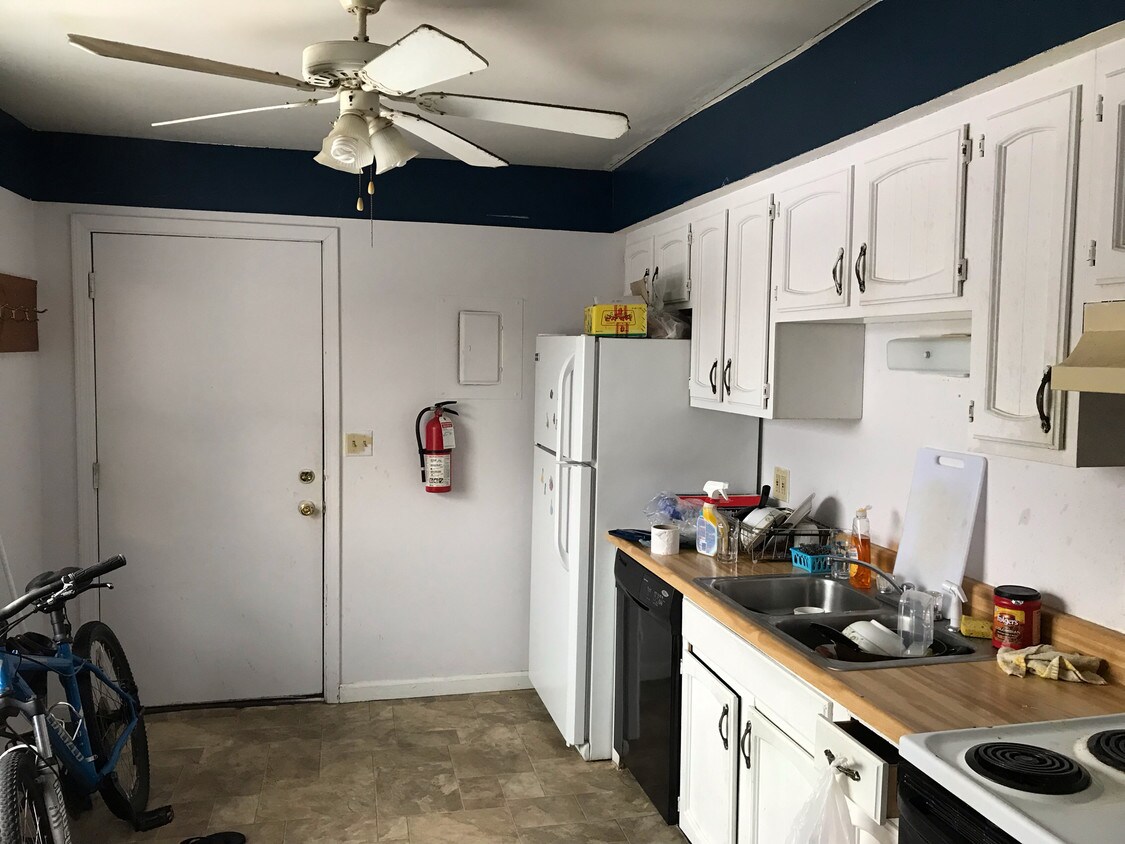 Foto principal - 345 Weaver St