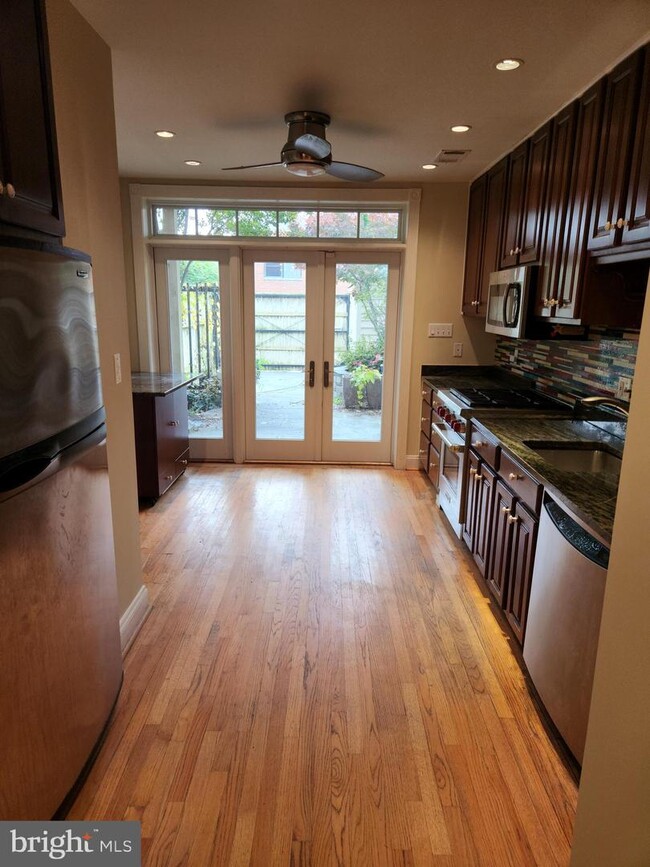 Foto del edificio - 520 4th St NE