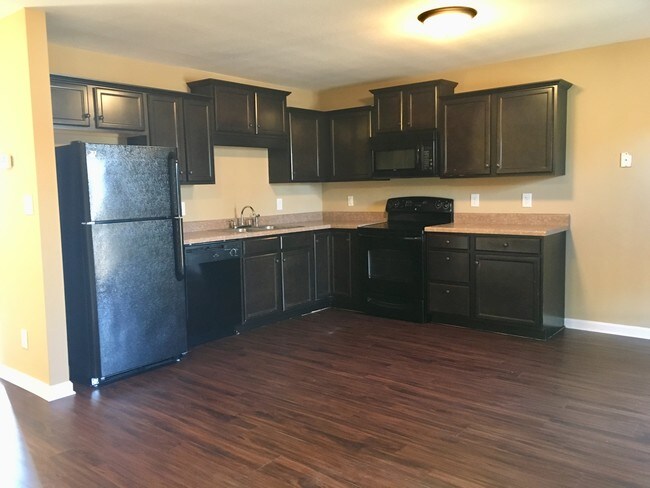 Building Photo - 1723 Thistlewood Dr