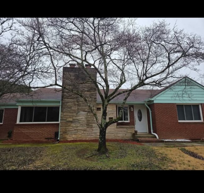 Foto del edificio - 1501 Griffith Rd