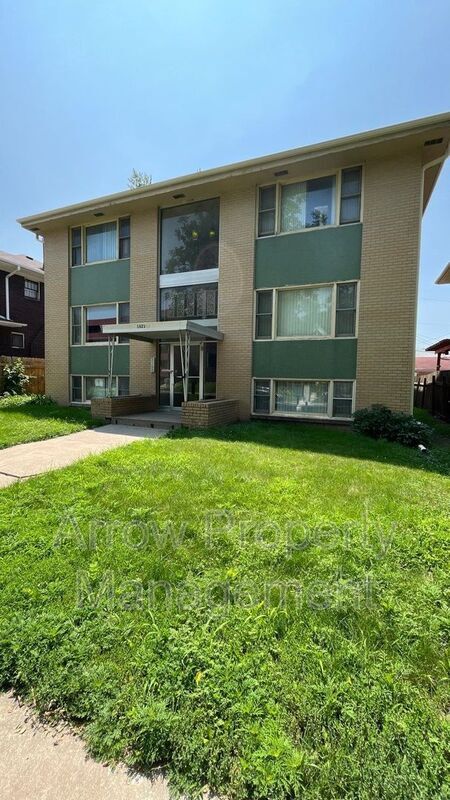 Foto del edificio - 1621 G-7