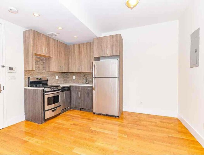 Foto del edificio - 871 Bergen St