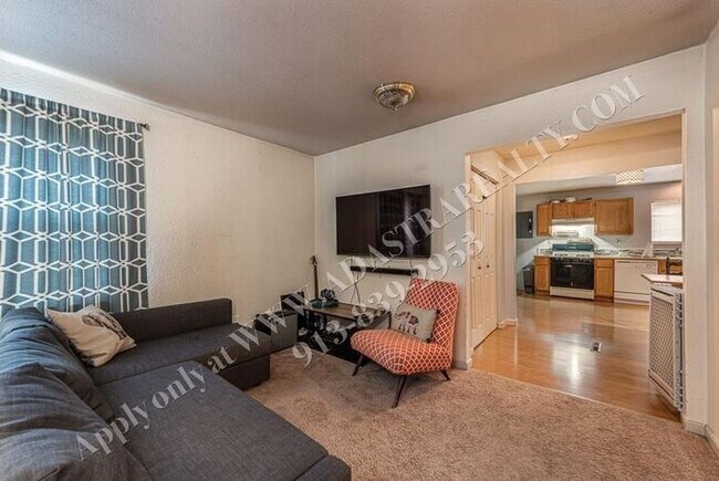 Foto del edificio - Beautiful KCK Home for Rent in Highland Crest Neighborhood-Available in MARCH!!