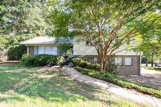 Building Photo - 204 Glenvalley Ln NW