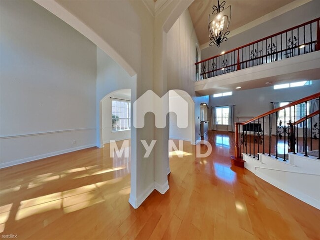 Building Photo - 4 br, 3.5 bath House - 104 Whitley Dr
