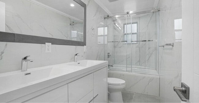 Foto del edificio - 158-29-15875 75th Ave