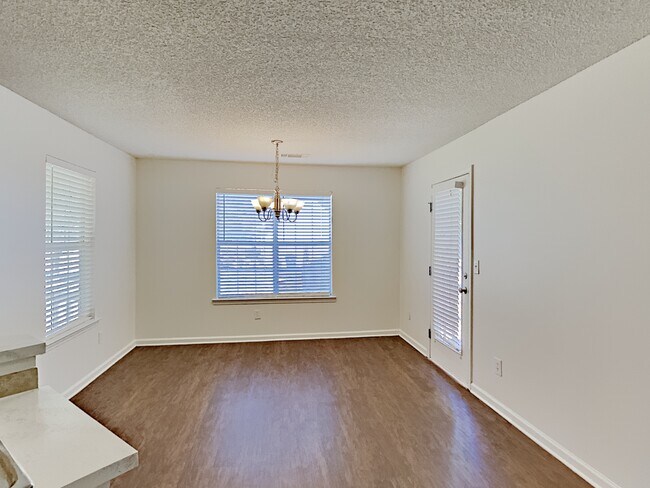 Foto del edificio - 440 Stoneridge Court