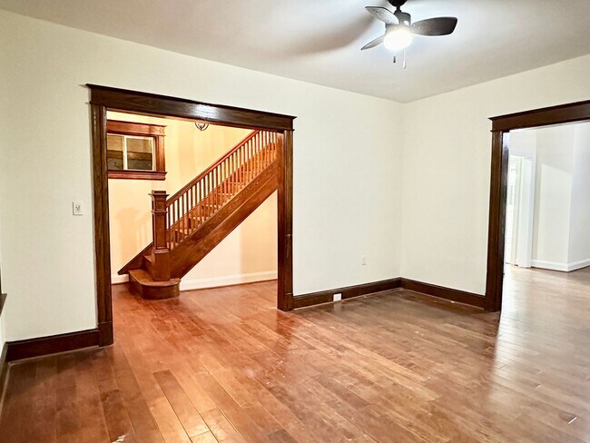 Foto del edificio - Detached 4 bed 3 bath. Pets Welcome!
