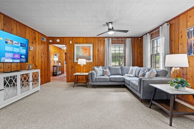 Foto del edificio - 264 Euharlee Rd SW