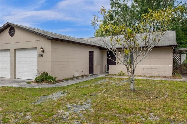 Foto del edificio - 5214 Kempston Dr