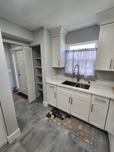 Building Photo - 8452 SE Croft Cir