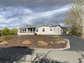 Building Photo - 407 Sunridge Ave