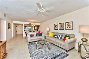 Building Photo - 400 Fox Haven Dr