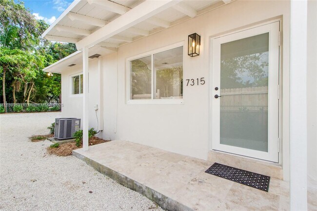 Foto del edificio - 7315 SW 63rd Ct