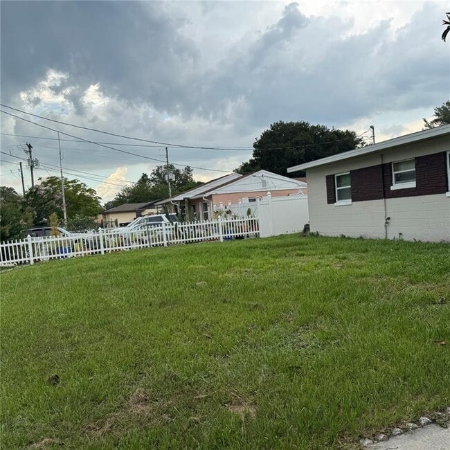 Building Photo - 5715 Elon Dr