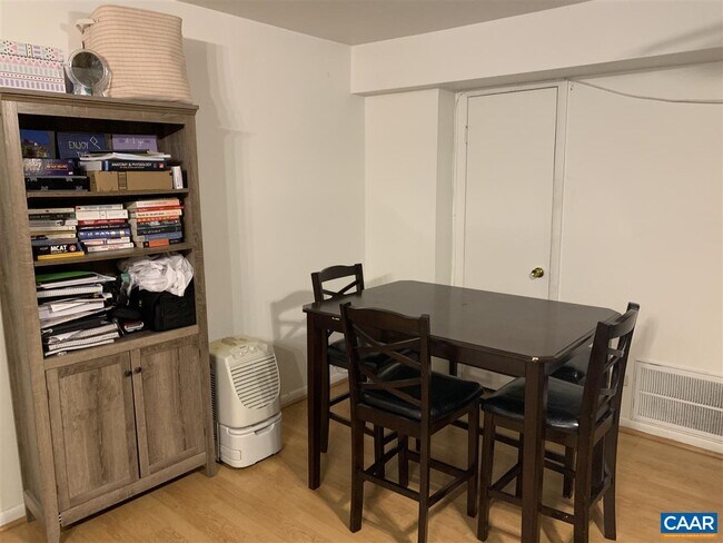 Foto del edificio - 1215 Wertland St