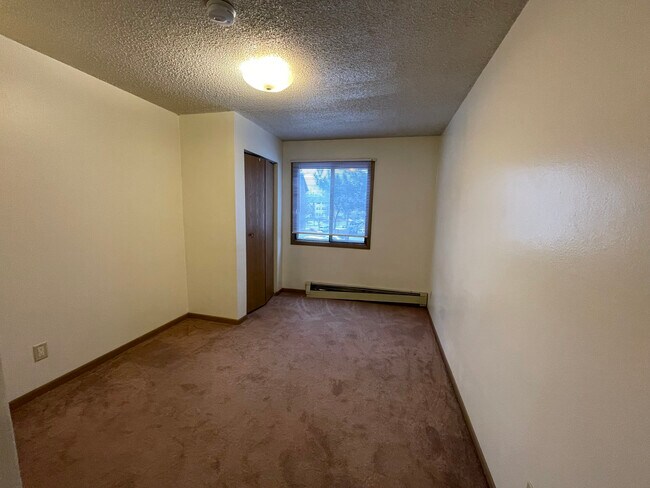 Foto del edificio - 404 S Gilbert St