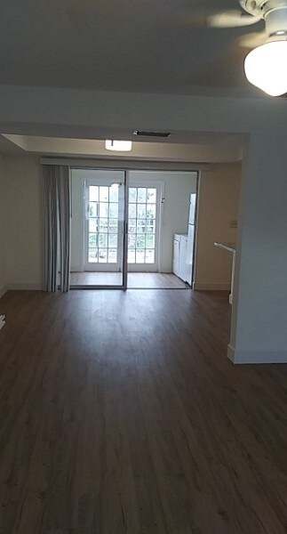 Building Photo - 4903 Catalina Dr